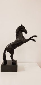 brons steigerend paard, fries paard, steigeren, trots fries paard, black pearl, bronze horse sculpture, friesian horse, bronze